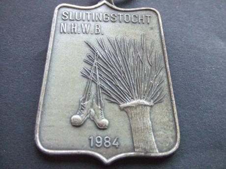 N.H.W.B.(Noord-Hollandse Wandelbond) Sluitingstocht 1984 ( wandelschoen aan de wilgen hangen)